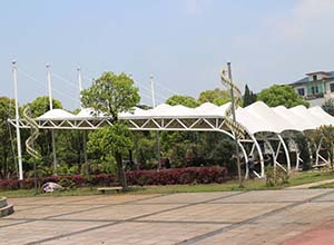 大跨度膜結(jié)構建筑中的桁架設計