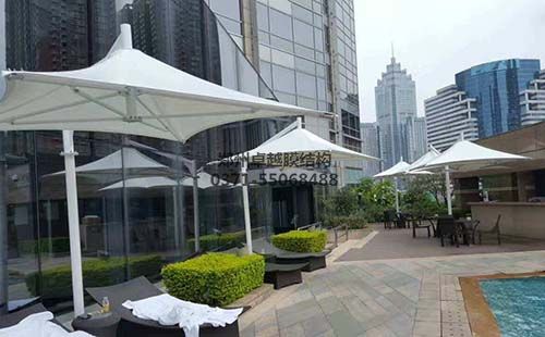 膜結(jié)構(gòu)建筑之遮陽(yáng)傘