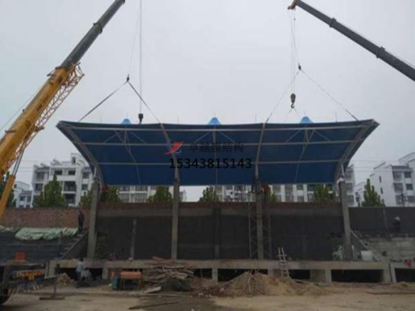 武鄉(xiāng)膜結(jié)構(gòu)看臺雨棚設(shè)計(jì)施工安裝