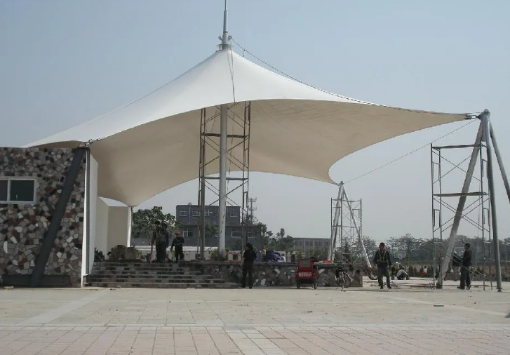 不看不知道，膜結(jié)構(gòu)車棚的好處這么多