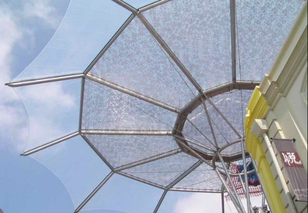 探索PTFE的獨(dú)特性能：耐腐蝕、低摩擦和高溫穩(wěn)定性