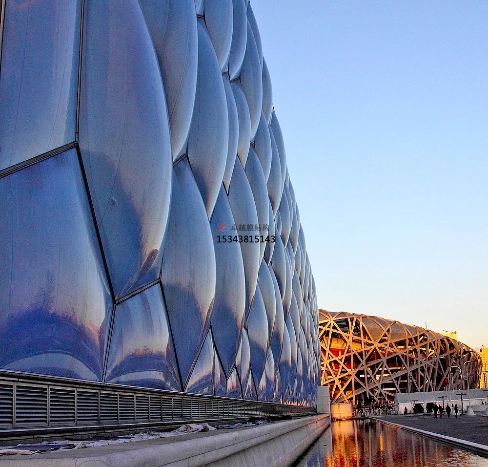 膜結(jié)構(gòu)立面，讓建筑更柔軟！