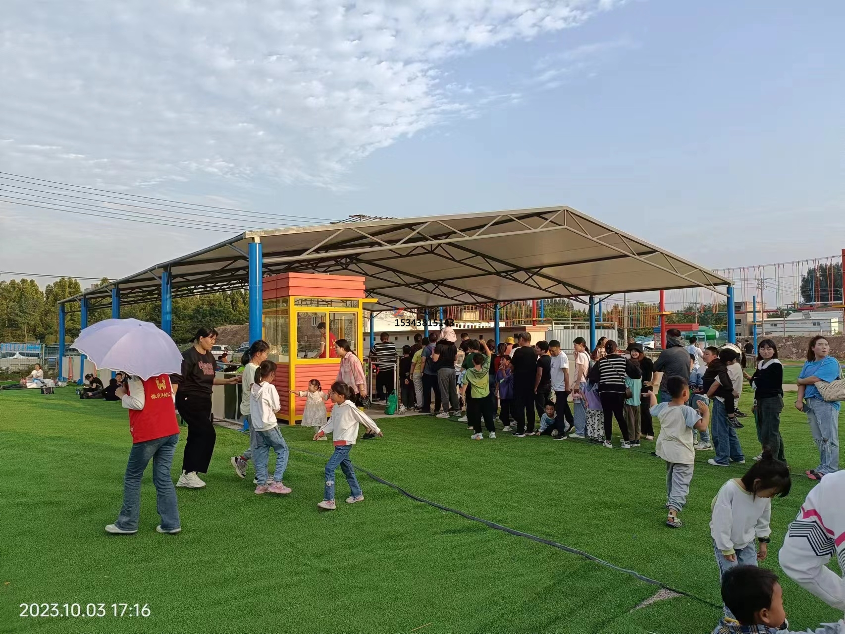 濟源戶外網(wǎng)紅親子樂園遮陽棚生產
