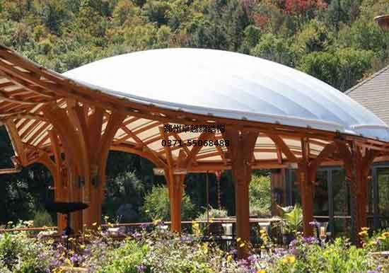 南陽(yáng)張拉膜籃球場(chǎng)遮陽(yáng)棚生產(chǎn)廠家設(shè)計(jì)施工【南陽(yáng)建筑工程學(xué)校張拉膜籃球場(chǎng)遮陽(yáng)棚】等項(xiàng)目