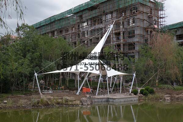 西安張拉膜遮陽棚生產(chǎn)廠家設(shè)計(jì)施工【西安外國語大學(xué)張拉膜遮陽棚】等項(xiàng)目
